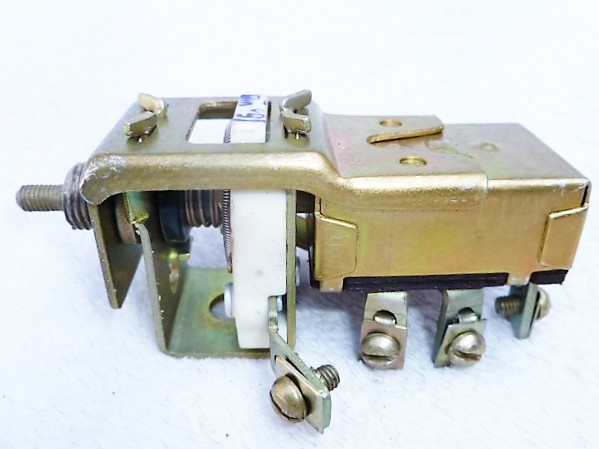 Spínač světel UAZ