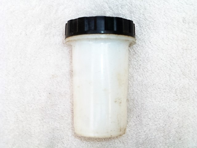 Nádobka kapaliny UAZ 469